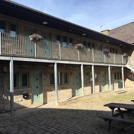 Aparthotel Swans Nest Holmfirth Esterno foto