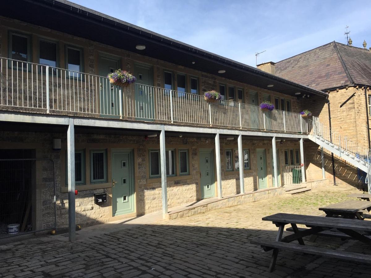Aparthotel Swans Nest Holmfirth Esterno foto